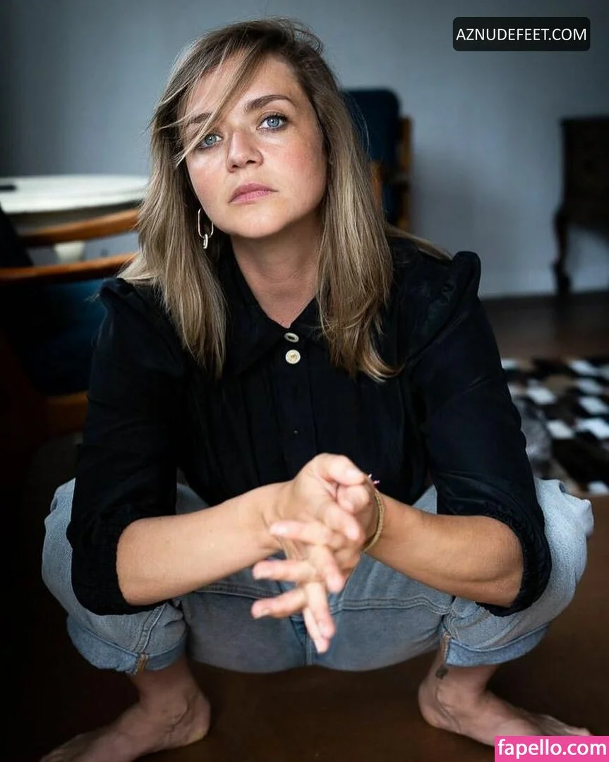 Sarina Onlyfans Photo Gallery 