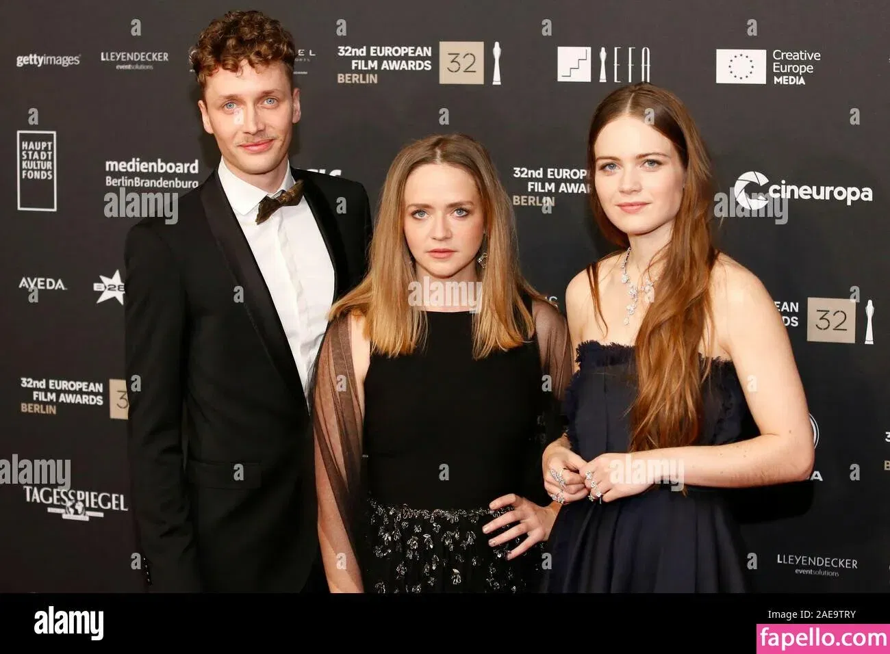 Sarina Onlyfans Photo Gallery 