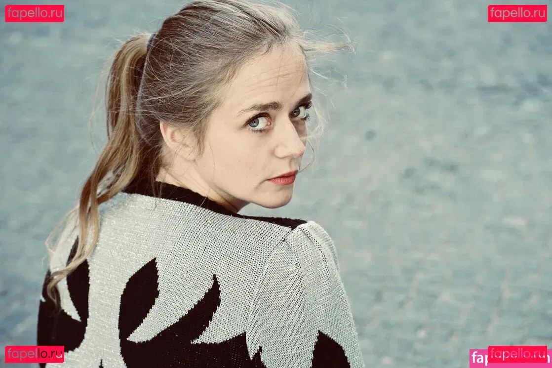 Sarina Onlyfans Photo Gallery 