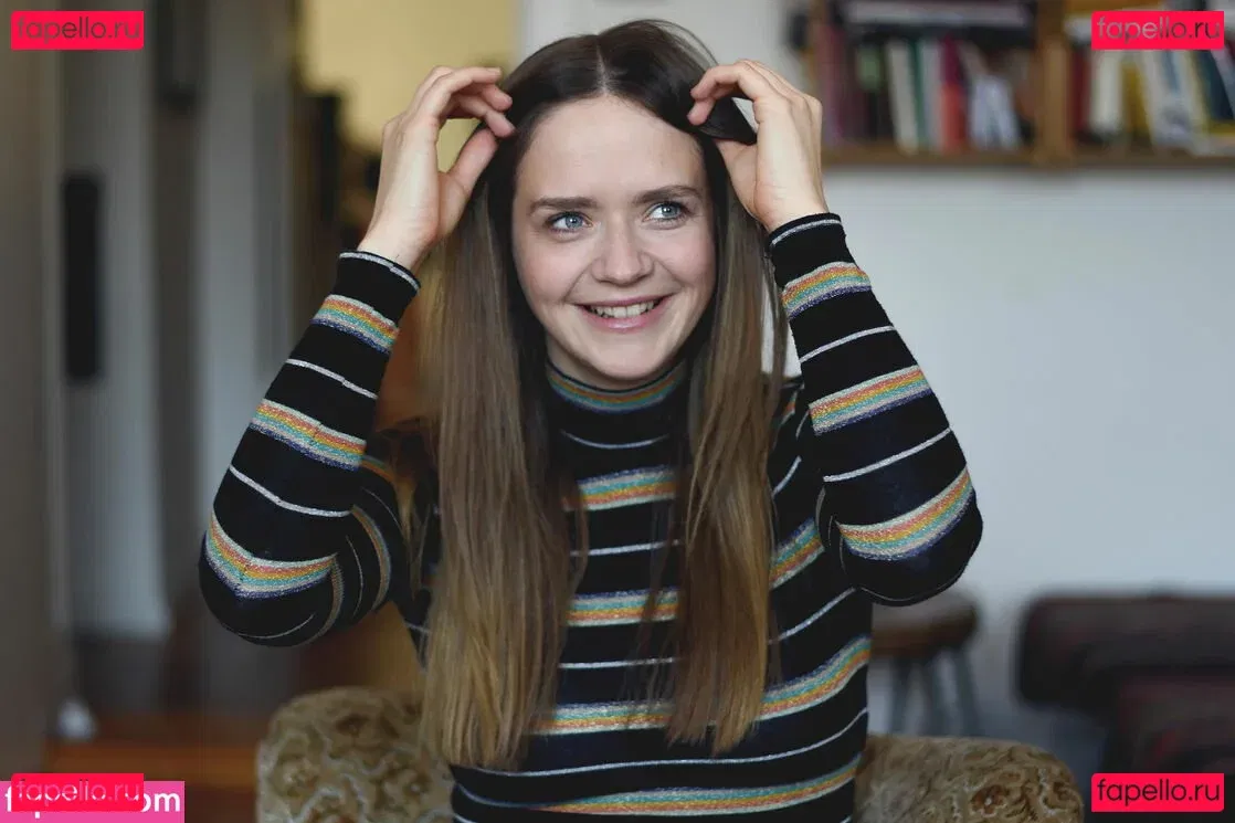 Sarina Onlyfans Photo Gallery 