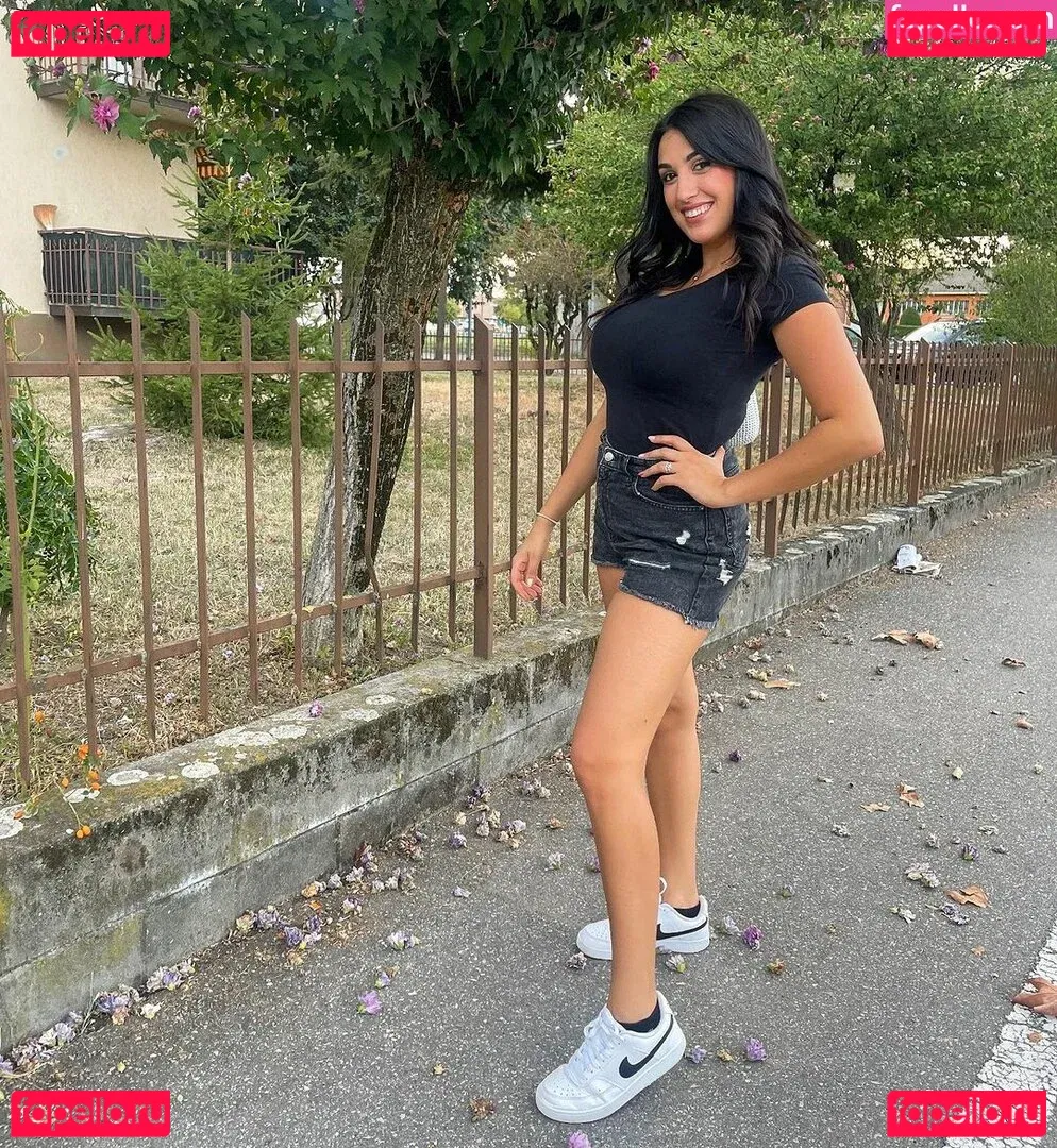 Ilaria Milite Onlyfans Photo Gallery 