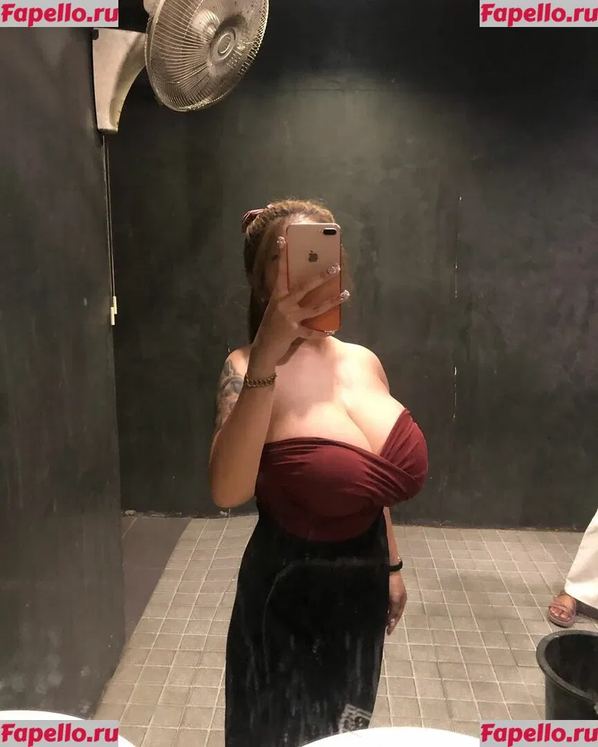 Yes Give Onlyfans Photo Gallery 