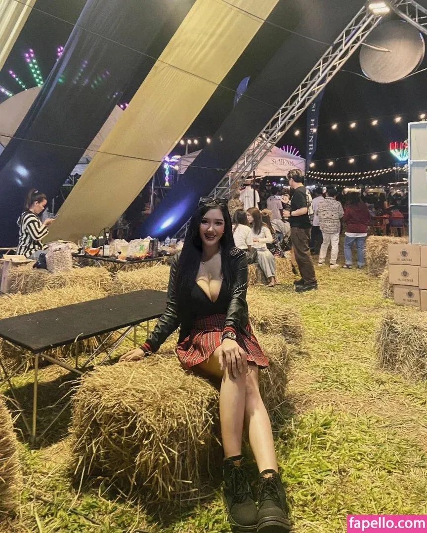 Yes Give Onlyfans Photo Gallery 