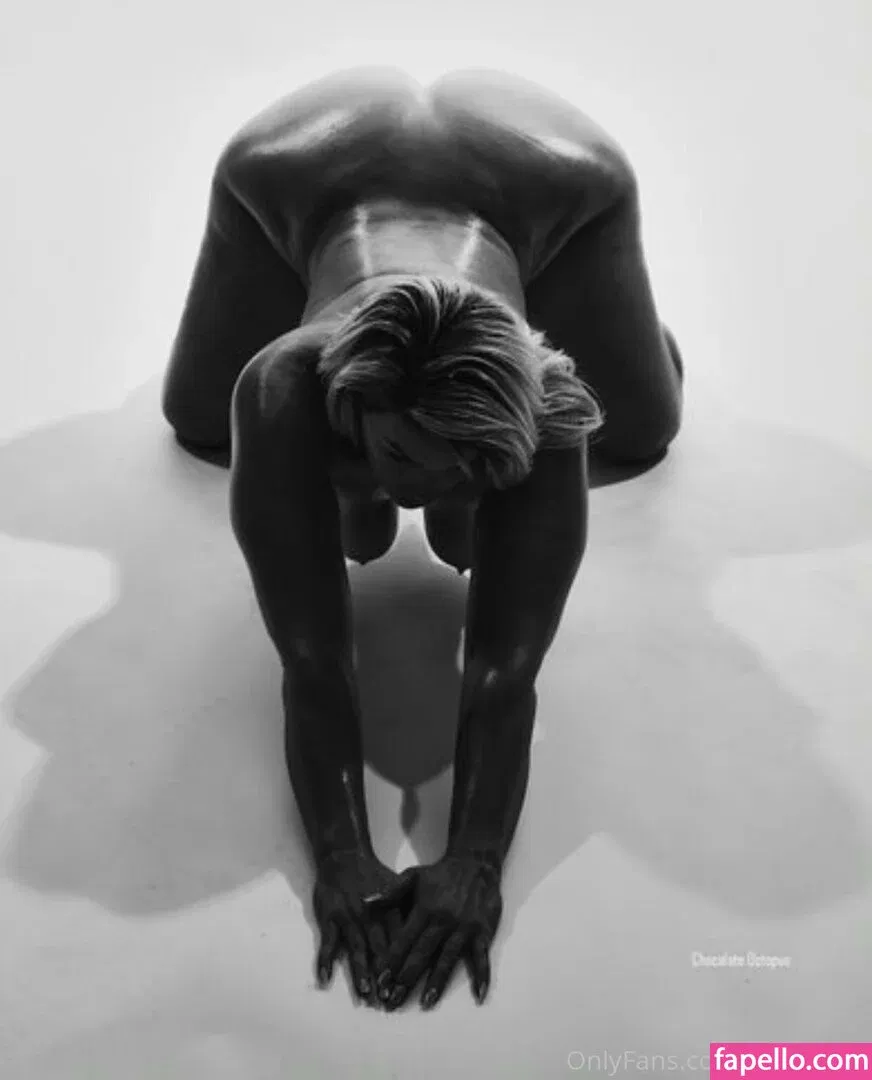 Withstand Onlyfans Photo Gallery 