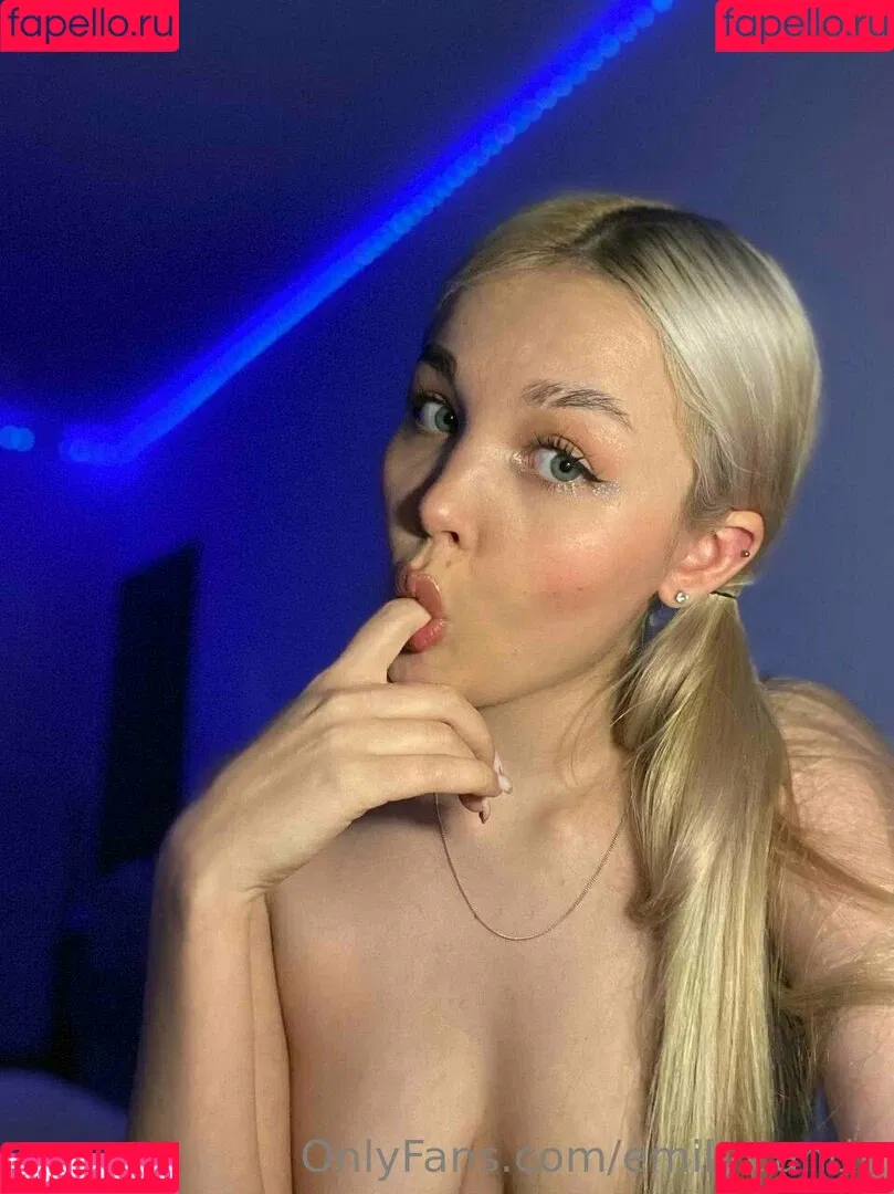 emilycandy1 Onlyfans Photo Gallery 