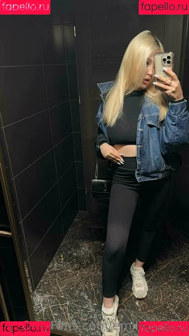 emilycandy1 Onlyfans Photo Gallery 