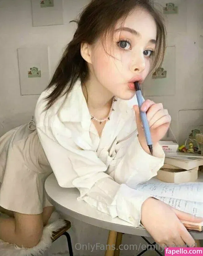 emilycandy1 Onlyfans Photo Gallery 