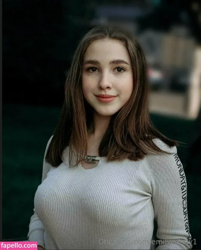 emilycandy1 Onlyfans Photo Gallery 