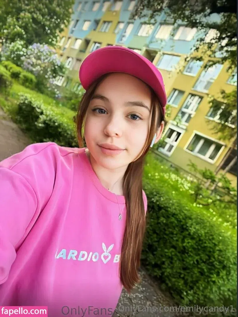 emilycandy1 Onlyfans Photo Gallery 