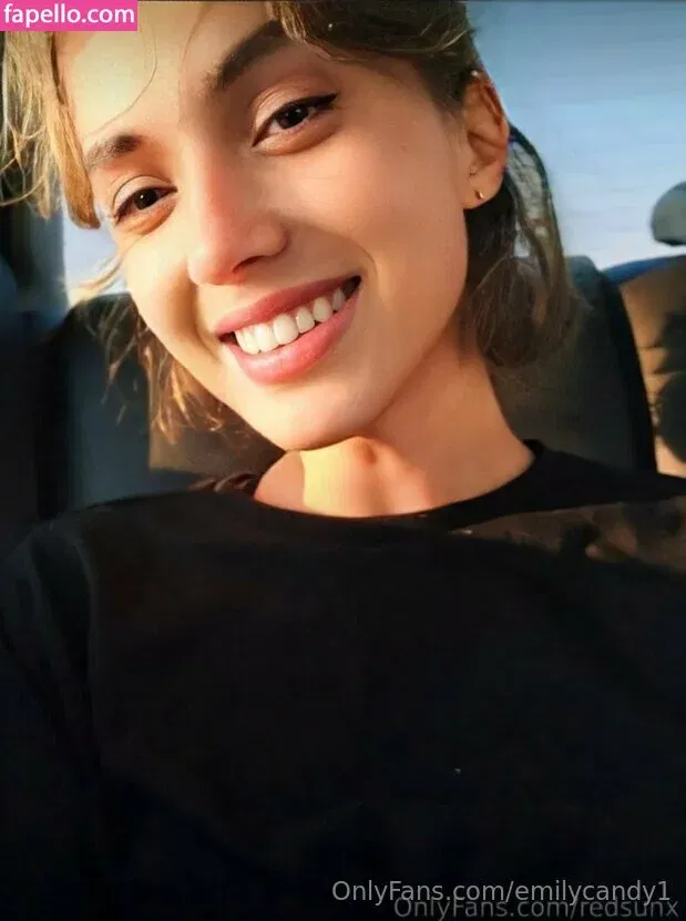 emilycandy1 Onlyfans Photo Gallery 