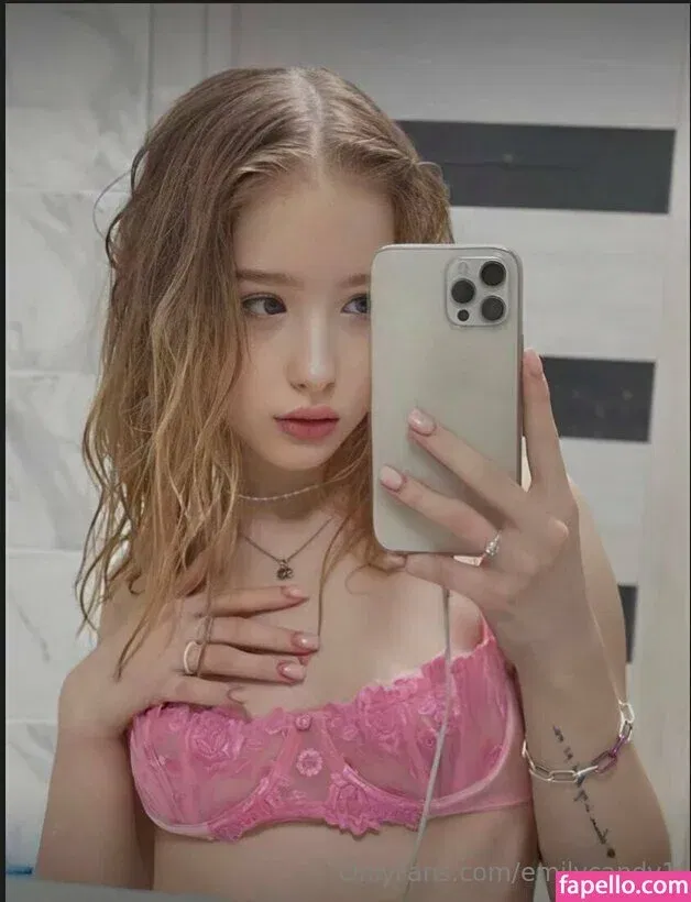 emilycandy1 Onlyfans Photo Gallery 
