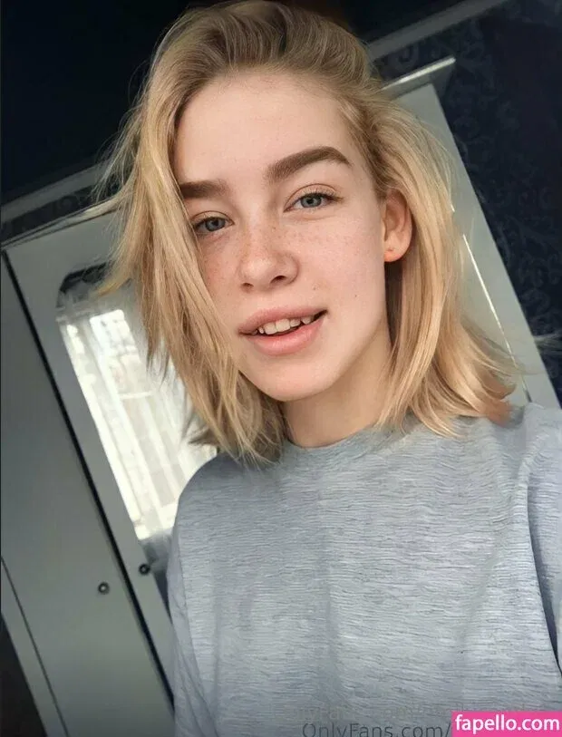 emilycandy1 Onlyfans Photo Gallery 