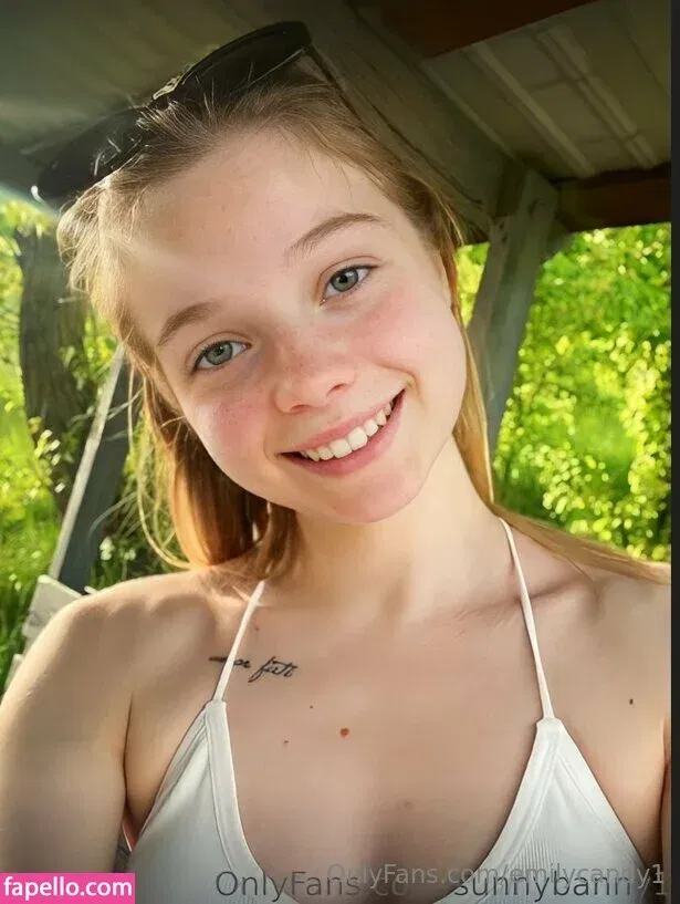 emilycandy1 Onlyfans Photo Gallery 