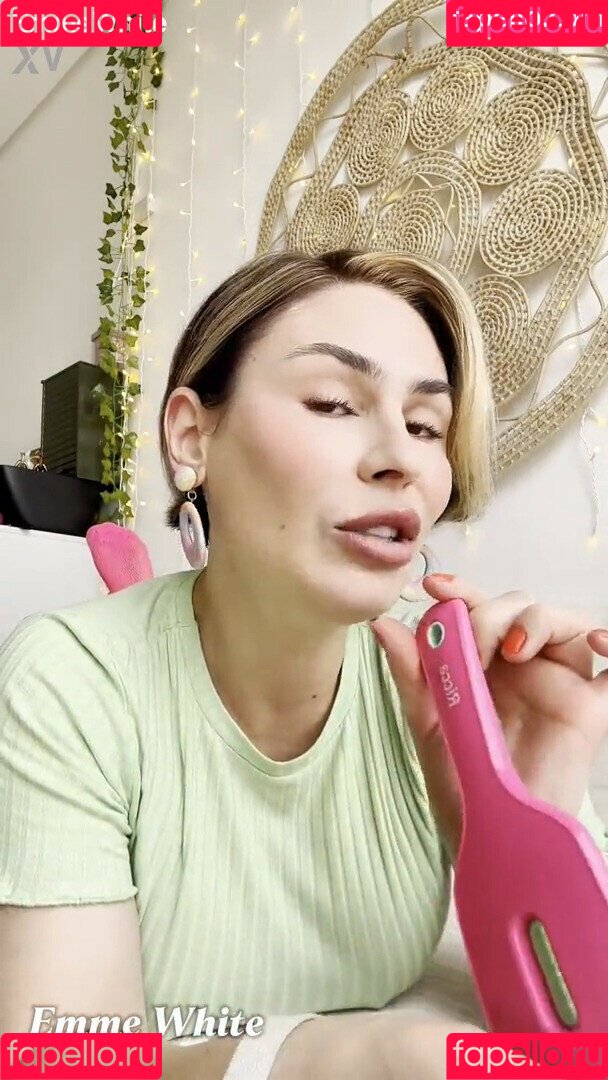 Emme White Onlyfans Photo Gallery 