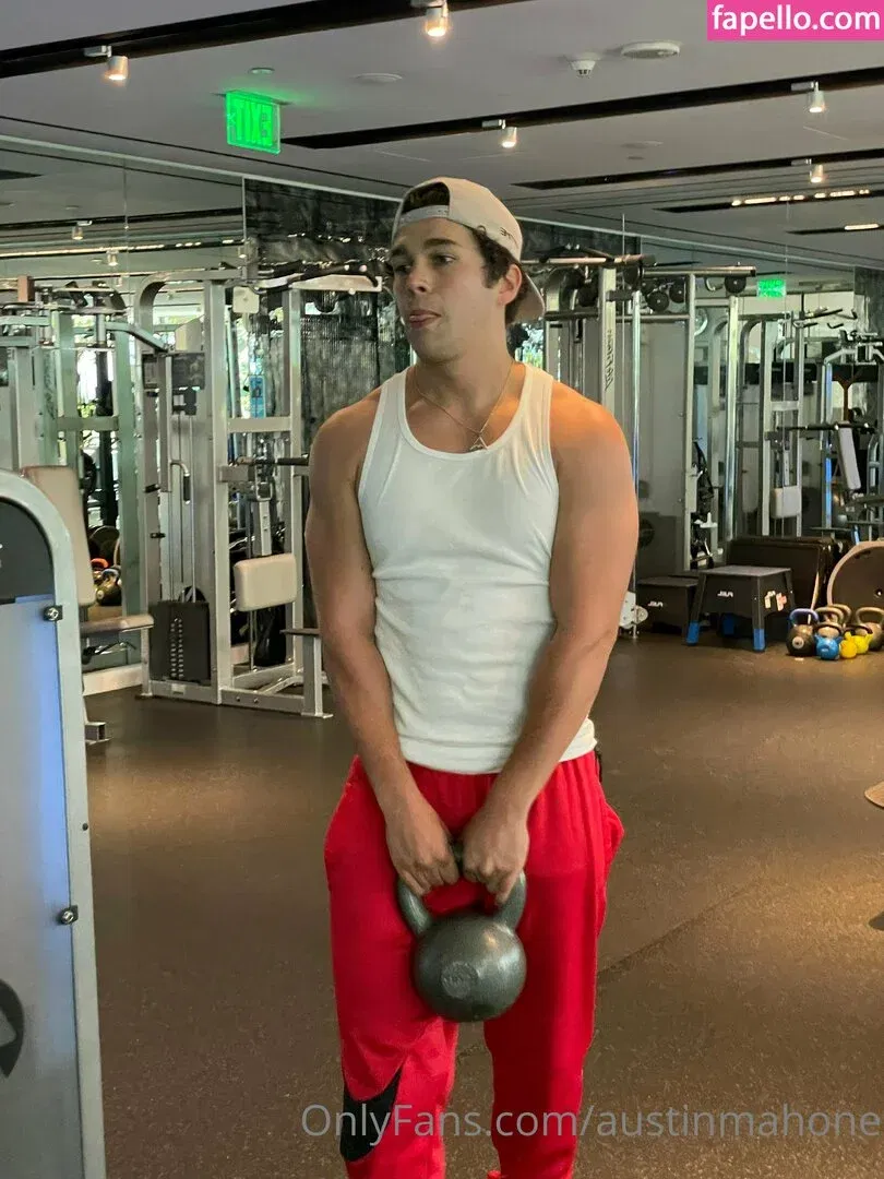 austinmahone Onlyfans Photo Gallery 
