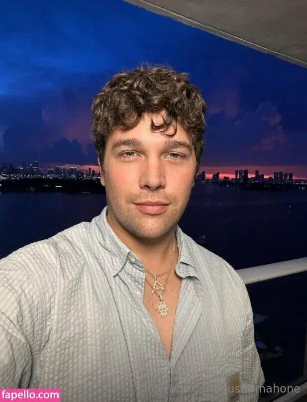 austinmahone Onlyfans Photo Gallery 