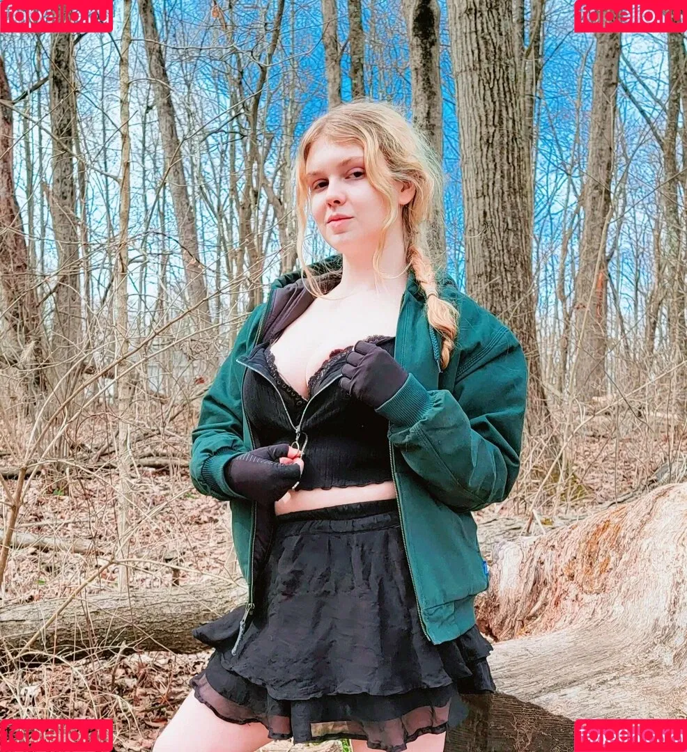 lyrictiana Onlyfans Photo Gallery 