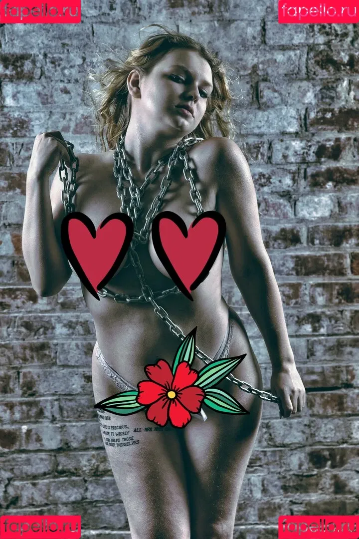 lyrictiana Onlyfans Photo Gallery 