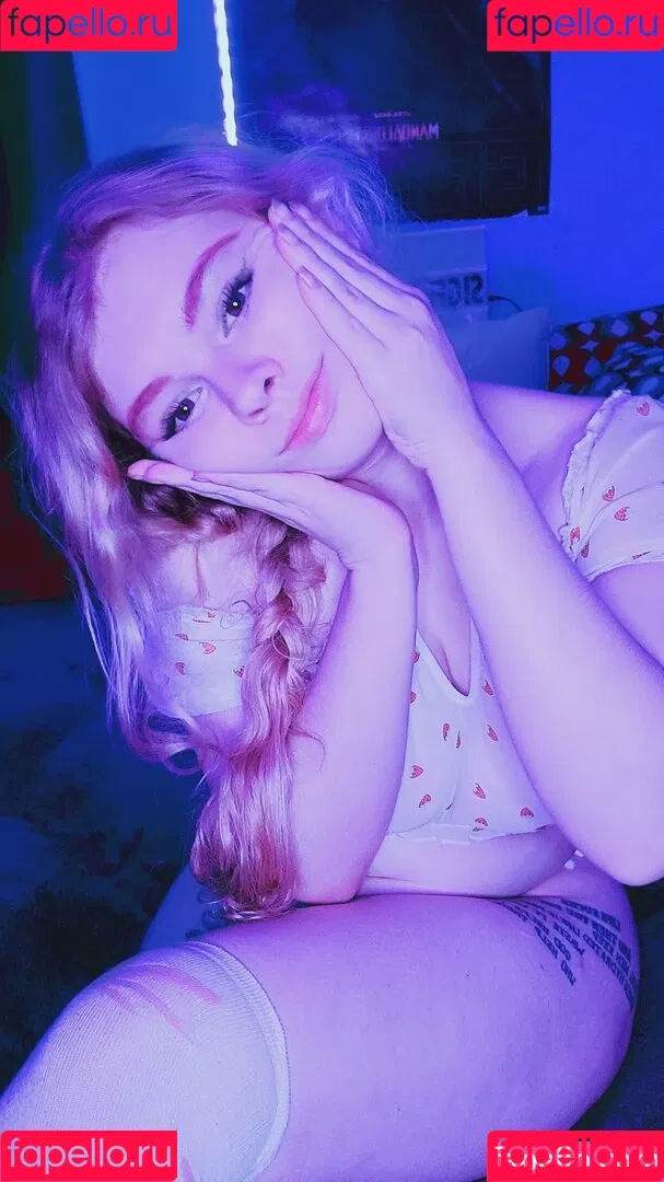 lyrictiana Onlyfans Photo Gallery 