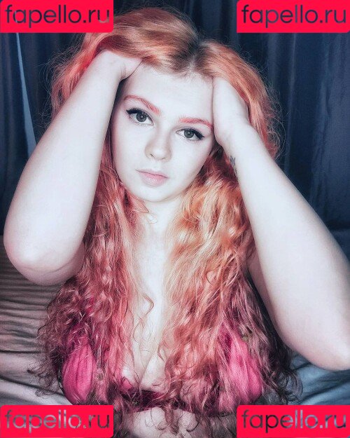 lyrictiana Onlyfans Photo Gallery 