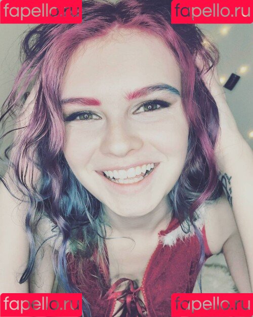 lyrictiana Onlyfans Photo Gallery 