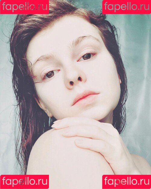 lyrictiana Onlyfans Photo Gallery 