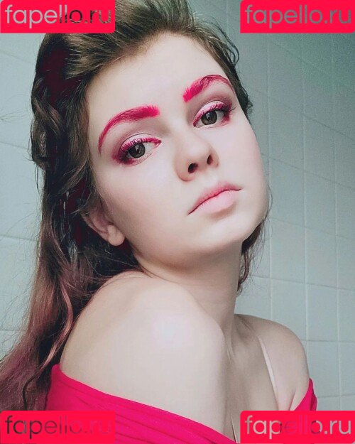 lyrictiana Onlyfans Photo Gallery 