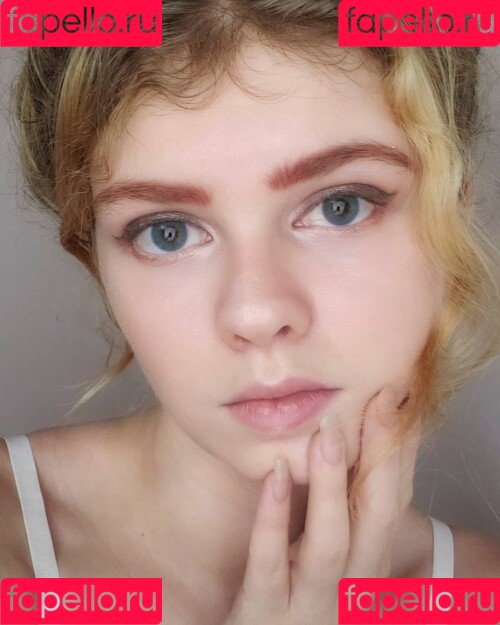 lyrictiana Onlyfans Photo Gallery 