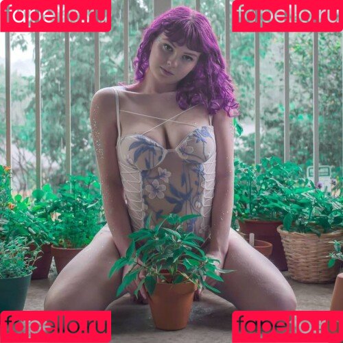 lyrictiana Onlyfans Photo Gallery 