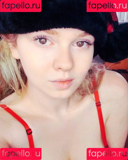 lyrictiana Onlyfans Photo Gallery 