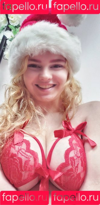 lyrictiana Onlyfans Photo Gallery 