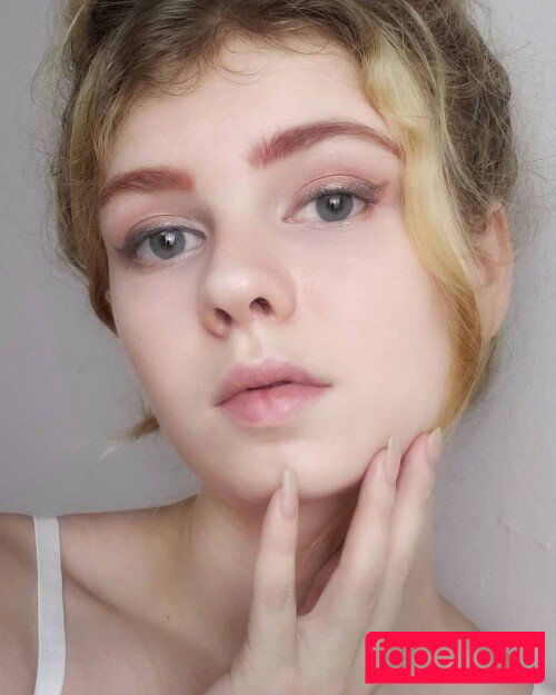 lyrictiana Onlyfans Photo Gallery 