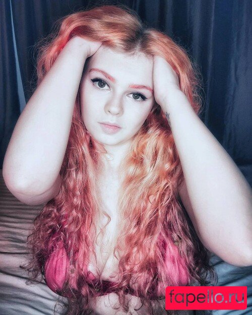 lyrictiana Onlyfans Photo Gallery 