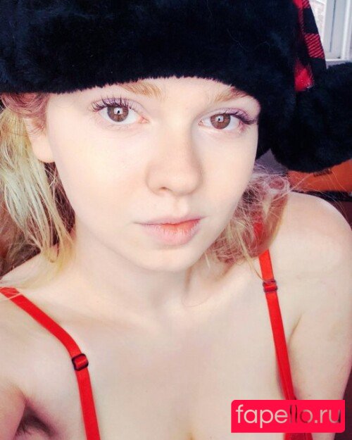 lyrictiana Onlyfans Photo Gallery 