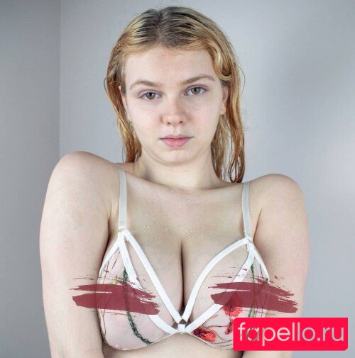 lyrictiana Onlyfans Photo Gallery 