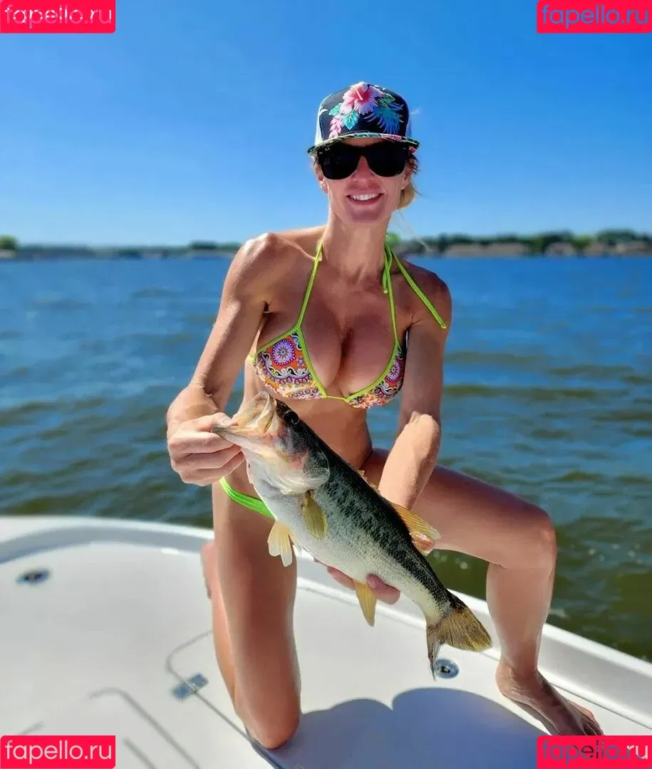 Hottest Fishing Onlyfans Photo Gallery 
