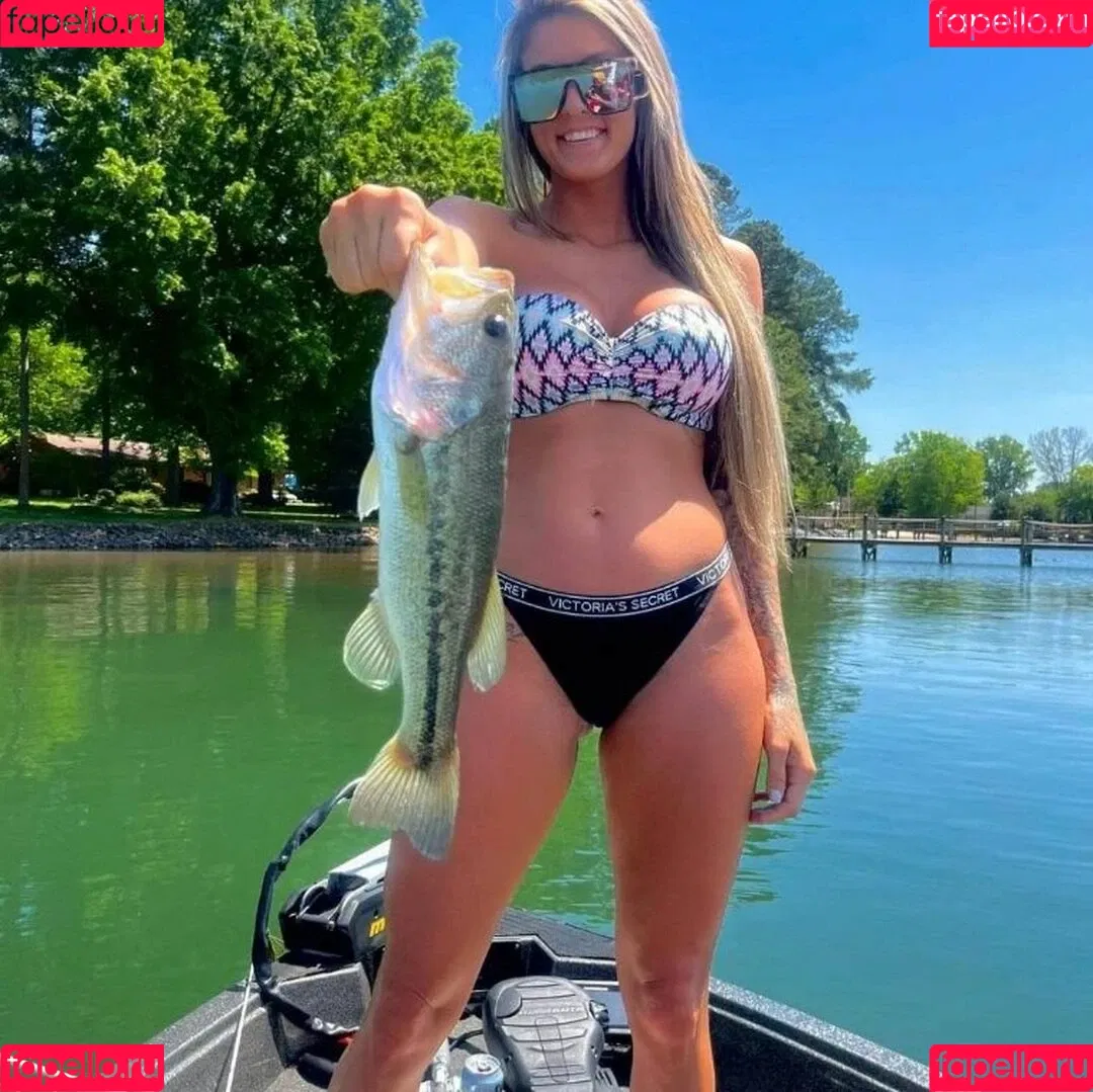Hottest Fishing Onlyfans Photo Gallery 
