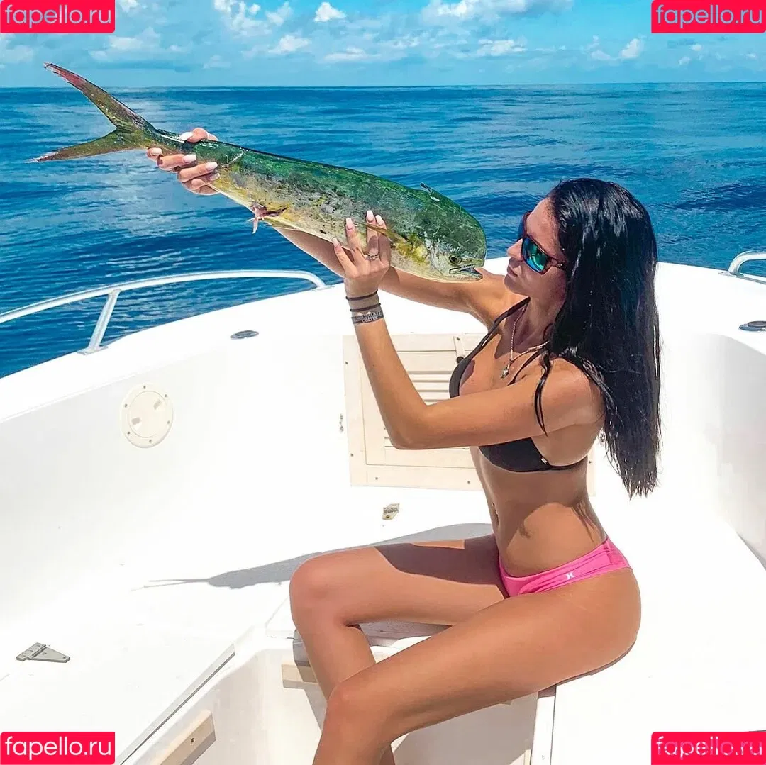 Hottest Fishing Onlyfans Photo Gallery 