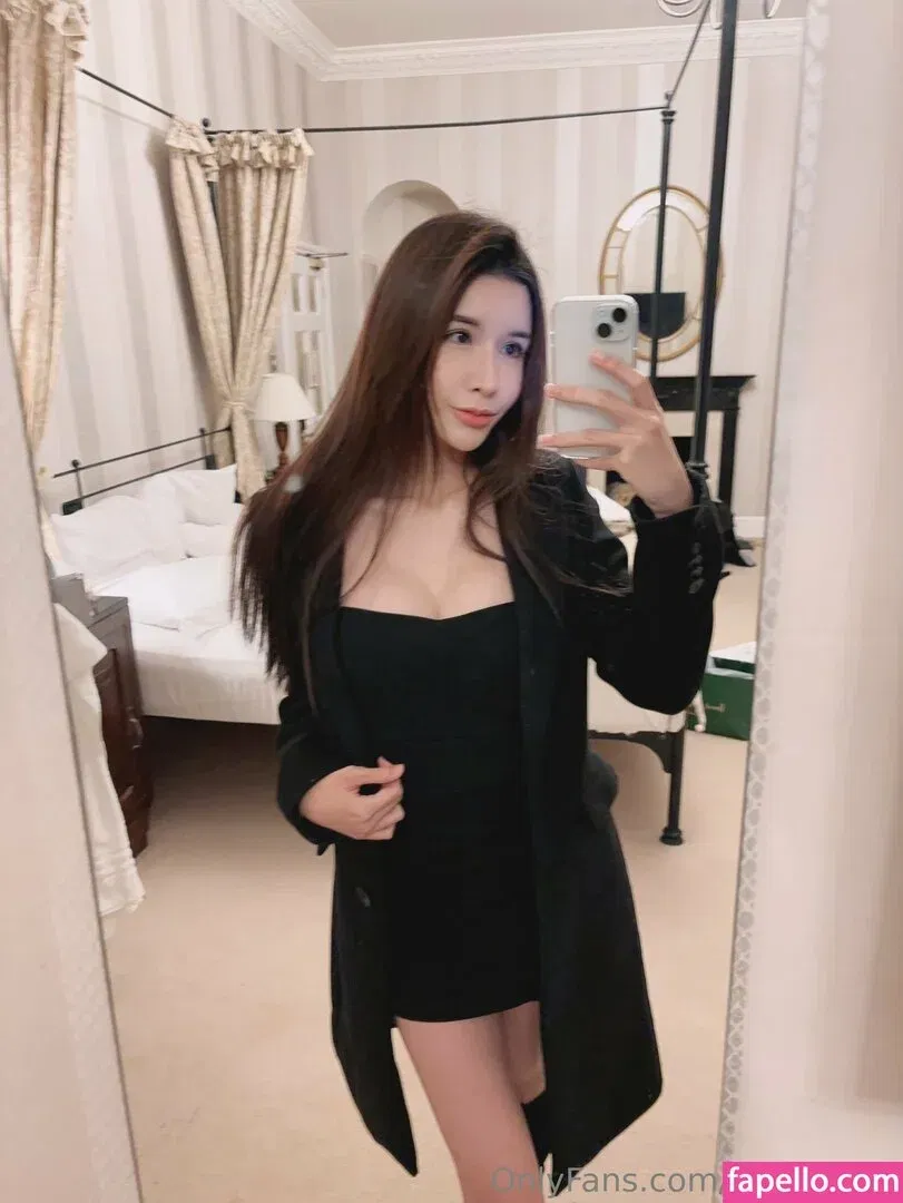 onlysaraluna Onlyfans Photo Gallery 