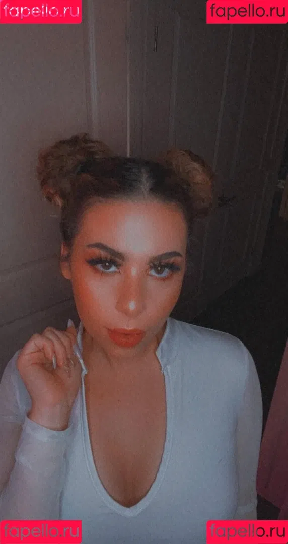 Alexis Pierce Onlyfans Photo Gallery 