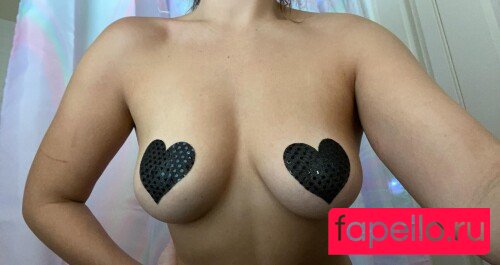 Alexis Pierce Nude Onlyfans Photo 23
