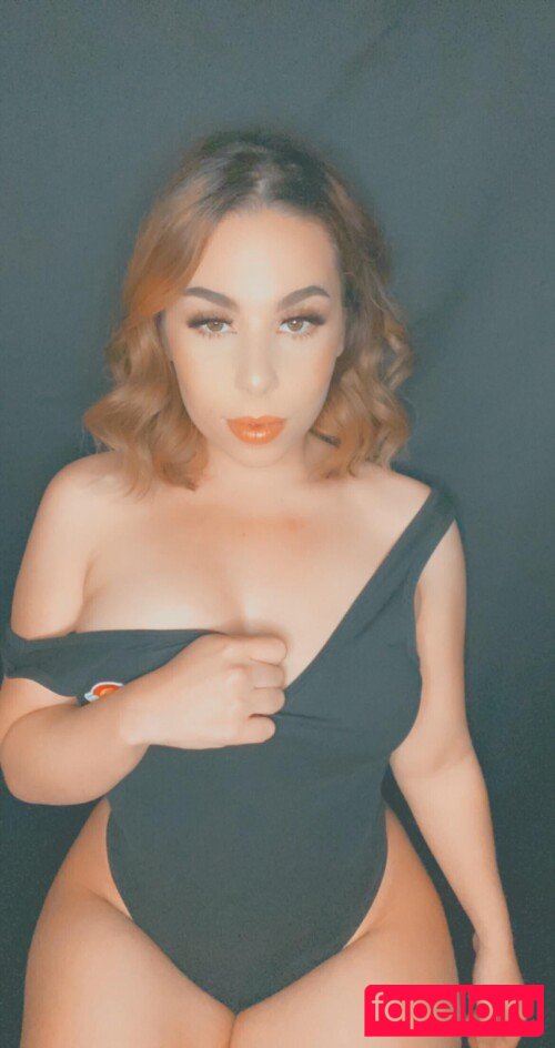 Alexis Pierce Nude Onlyfans Photo 21
