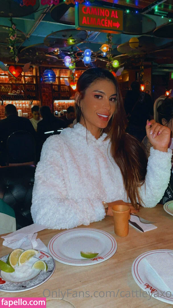 cattleyaxo Onlyfans Photo Gallery 