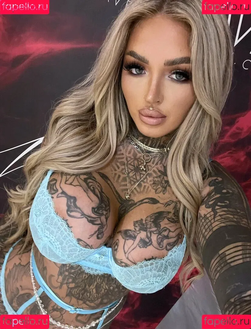 c4llie Onlyfans Photo Gallery 