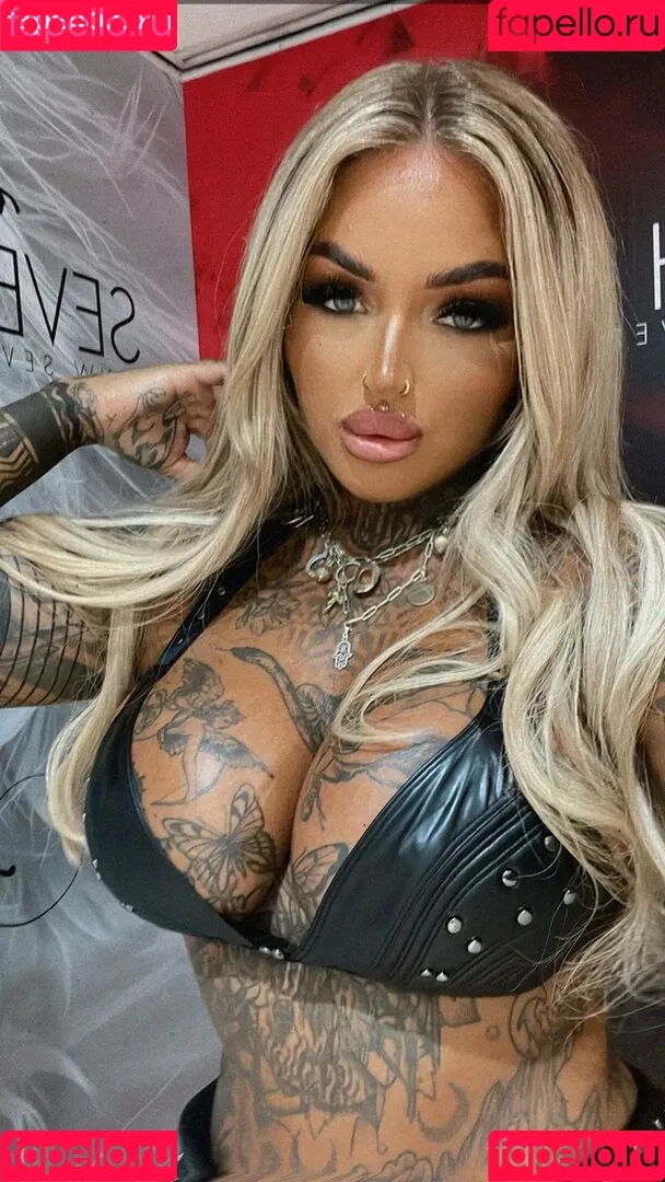 c4llie Onlyfans Photo Gallery 
