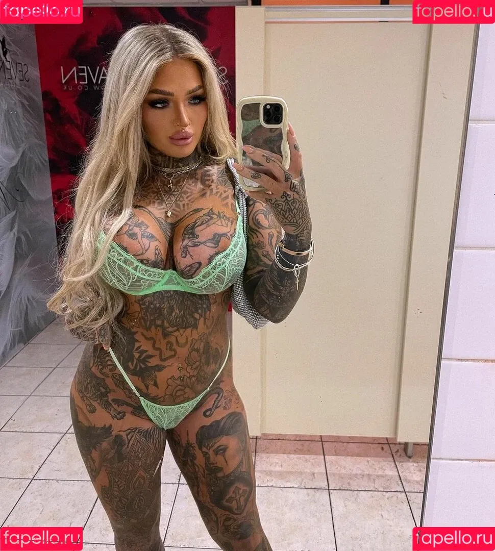 c4llie Onlyfans Photo Gallery 