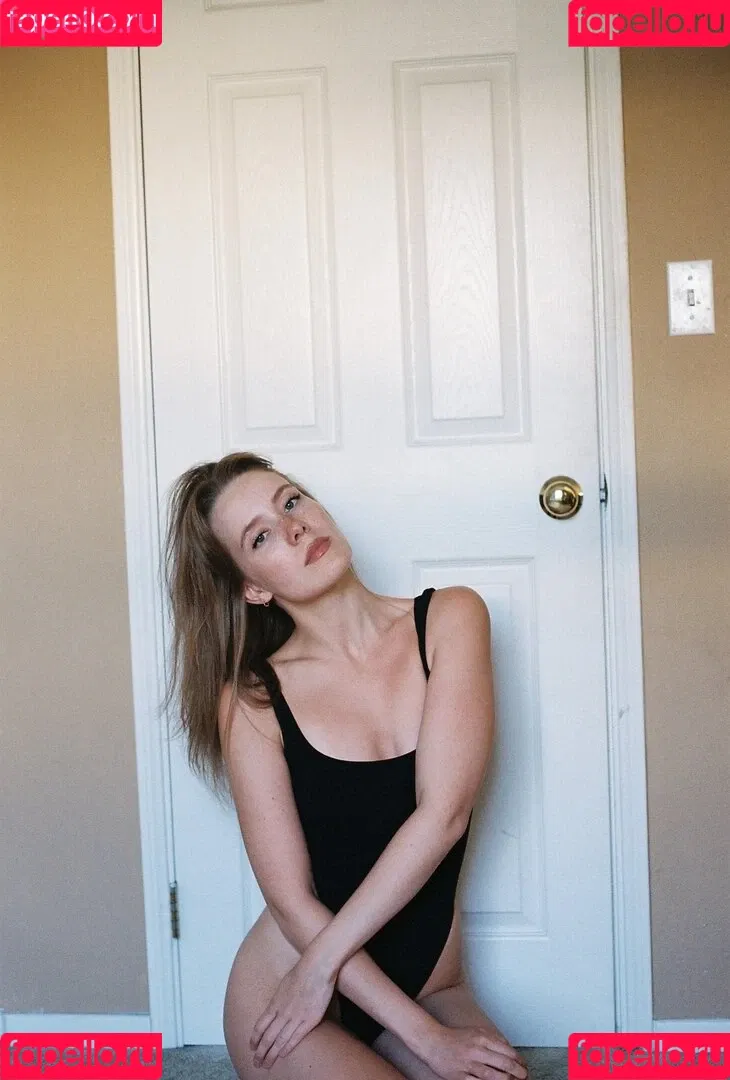 Berta Andrea Snædal Onlyfans Photo Gallery 