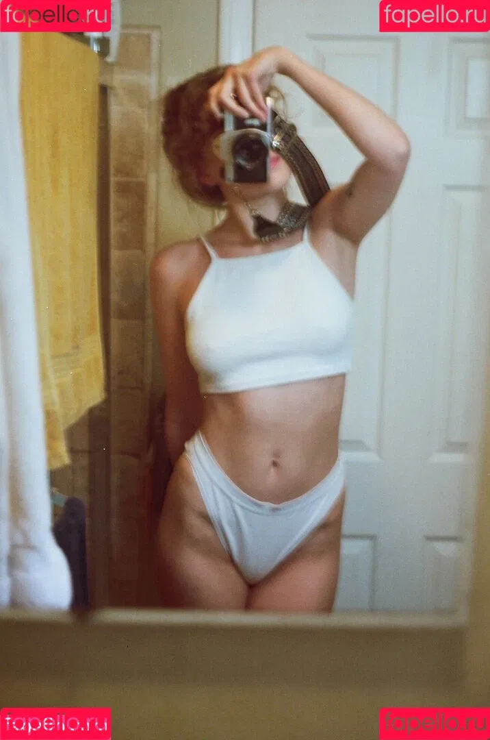 Berta Andrea Snædal Onlyfans Photo Gallery 