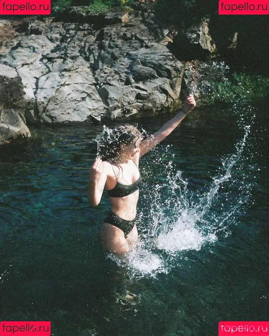 Berta Andrea Snædal Onlyfans Photo Gallery 