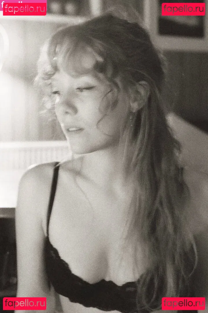 Berta Andrea Snædal Onlyfans Photo Gallery 